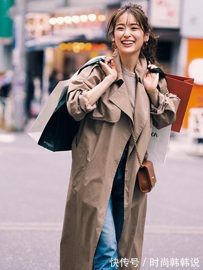 西装外套 一条牛仔裤的穿搭灵感中年女人记住这几个穿搭方法，时髦又气质！