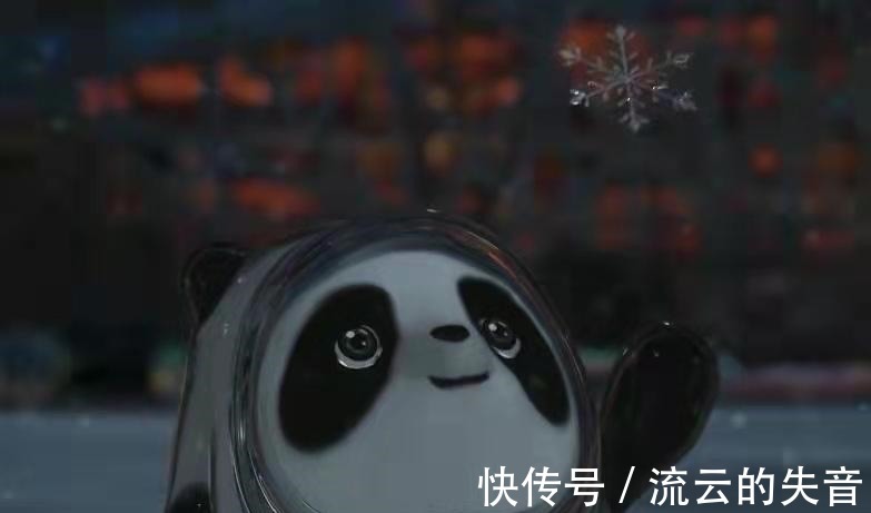 康辉|冬奥会闭幕式看点多康辉解说遇尴尬场面,冰墩墩含泪挥手告别!