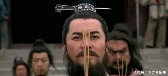 水浒传|水浒传中,晁盖让宋江当首领,为什么宋江总是推脱?原因很简单