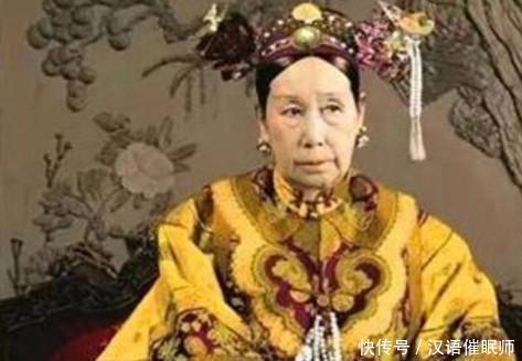 戏子|慈禧年轻守寡时，曾深夜召一位戏子入宫，第二天戏子便暴毙身亡！
