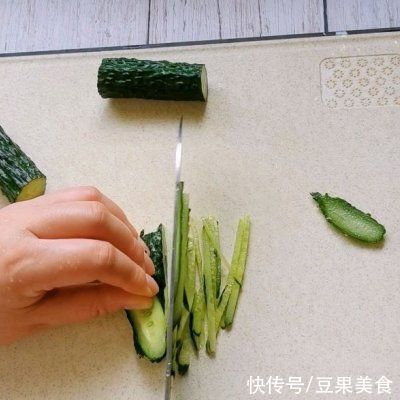 杀菌|减肥也能吃洋葱拌豆皮，不信？看这里