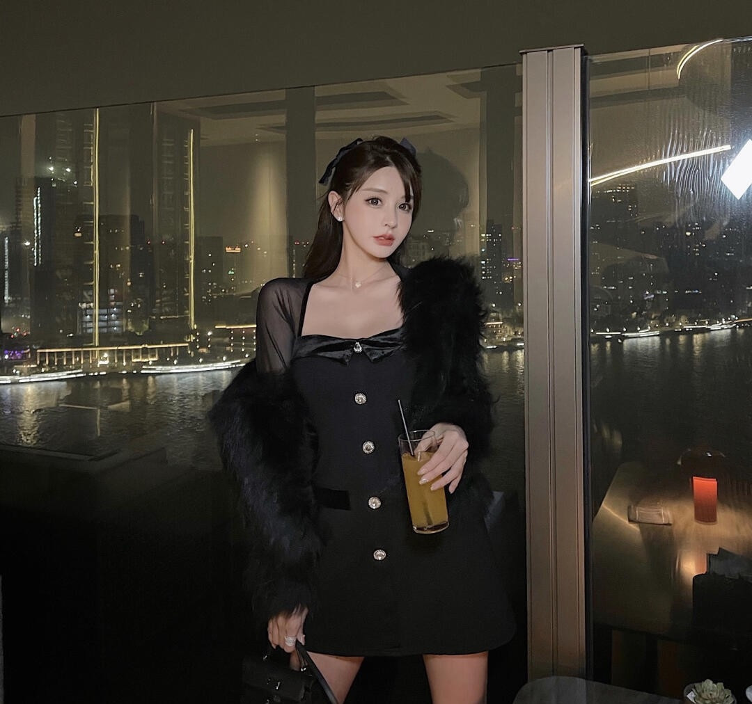 女人味十足 酒吧姐姐打卡照, 性感火辣成熟丰满女人味十足, 全场醒目担当