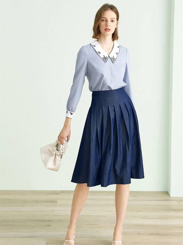 显得|35岁女人春季怎么穿上班服不仅接地气,还能彰显知性利落一面