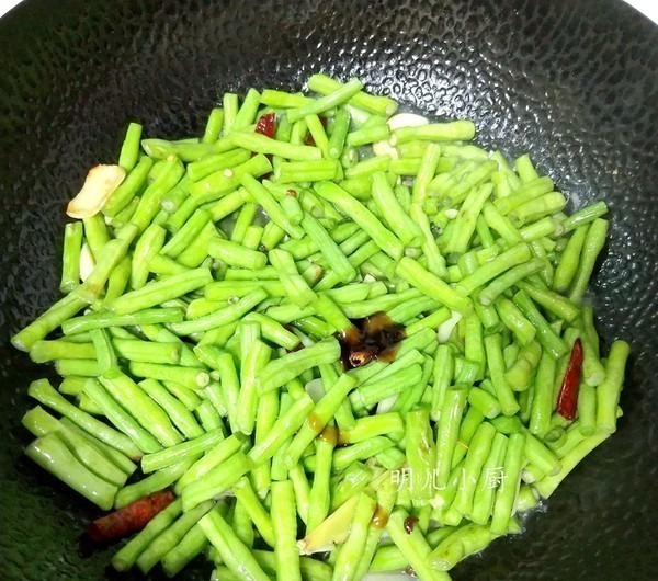 维生素b|身边的“天然叶酸”被发现,女人隔天吃点,头发丝滑,小肚子干净