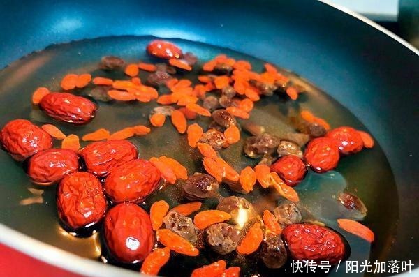  汤圆|汤清味美，甜而不腻的养生双色汤圆，你还没吃过吧