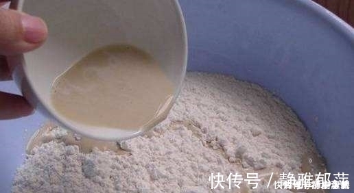 酵母粉|发面速度太慢别只放酵母，多加这“两样”，不到半小时发满盆
