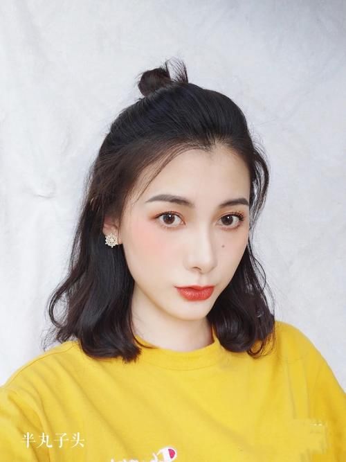 30多岁头发怎么扎有气质，几组好看的发型，美丽又优雅