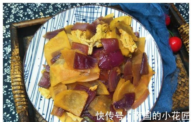 香气|秋天我最爱吃的1道菜，选用3样食材，简单烹饪5分钟，香气四溢