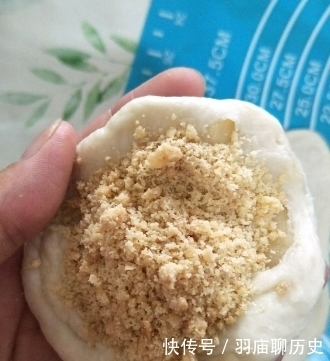 酥脆|想吃酥饼不用买,教你最简单做法,一卷一擀,酥脆掉渣,越嚼越香