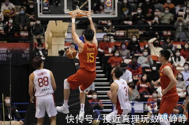 前场板|内线吊打!男篮比日本多抢19个篮板 前场板多10个