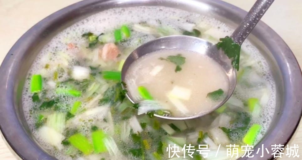炖羊肉汤|炖羊肉时，有人先焯水，有人直接炖，大厨：全都不对，教正确做法