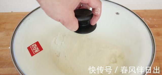外婆|外婆30年的烙饼诀窍，全程详细教你，烙出的饼柔润不发硬，超好