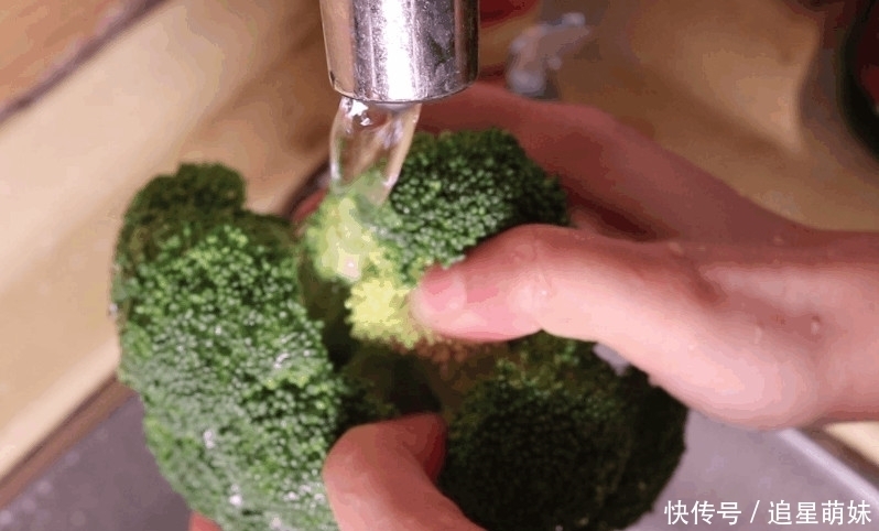 西兰花|吃西兰花之前这个步骤没做对,吃了也白吃,很多人都做错了!