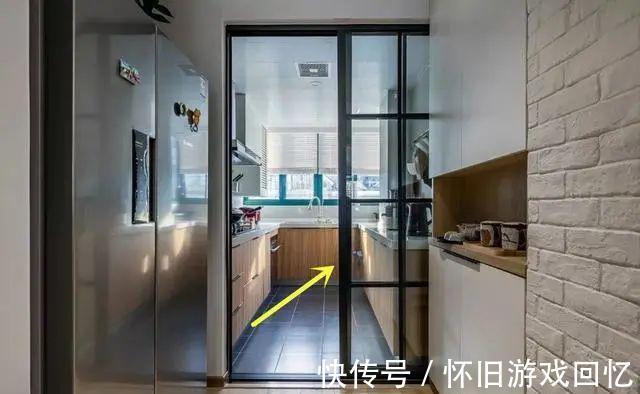 推拉门|厨房做门别再用老套路了,这种入墙式更轻便更不占地,太实用了!