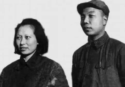 王新兰|6岁送情报、11岁长征，她是从军52年的开国女上校