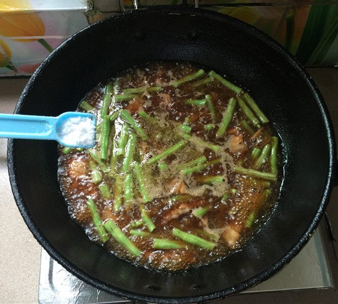 豆角焖面这么做,简单易做营养高,全家都爱吃