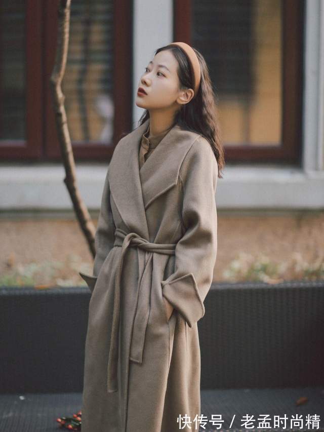 柔和|普通女生怎么穿显高又显瘦?针织衫搭配阔腿裤,不光高级还很减龄