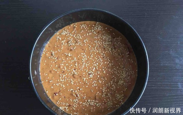 面粉|家里有面粉和大枣,就能做枣糕,比蛋糕简单香甜,新手一做就成功
