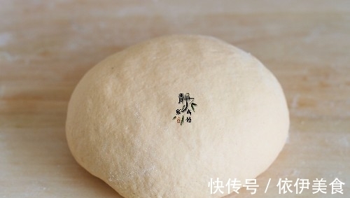 胡萝卜汁|睡前蒸锅此种馒头,第二天早餐主食就有了,好吃还明目,孩子喜欢