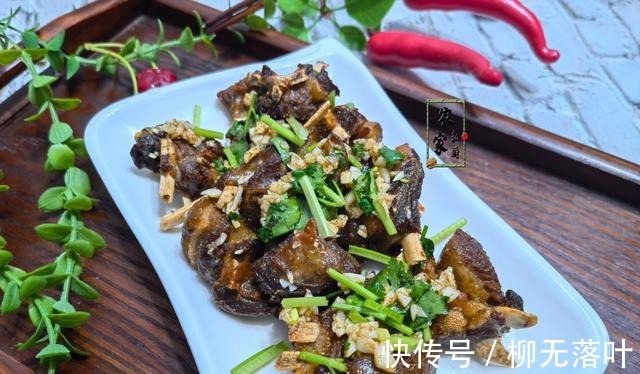 吃羊肉还怕膻味吗推荐你试试这吃法,好吃没膻味,一只羊不够吃!