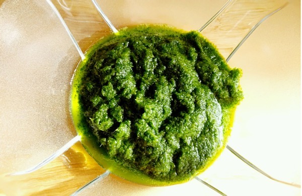 菠菜泥|开春,这菜要给孩子多吃,帮助长个子,精力十足,学习更起劲