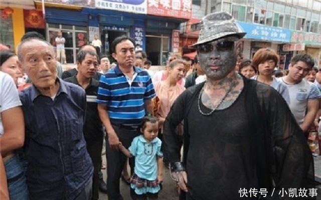 标志|2008年,那个把奥运标志纹在身上的中国纹身第一人,他后悔了吗?