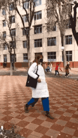 |搞笑GIF:在驾校这样练车 我就不信你练不好