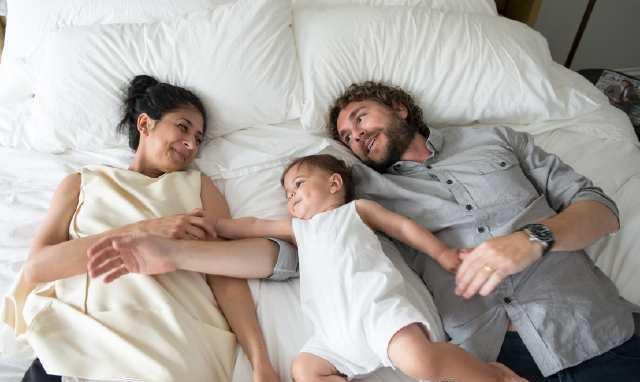 示爱|宝宝太烦人?其实可能是在向你示好,父母注意了