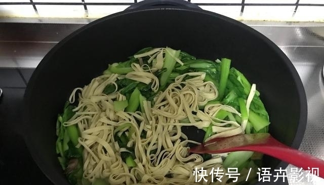 胆酸盐|秋季这菜要多吃,富含多种氨基酸,钙含量极高,孩子常吃长高个