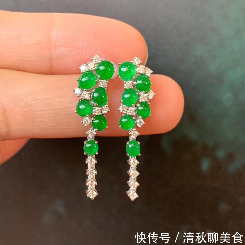 翡翠首饰@翡翠“小绿货”独占鳌头,究竟有什么样的魅力?让翠友格外的喜欢