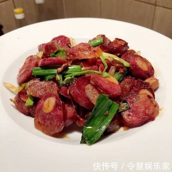 色香味俱全的几道家常菜,简单实惠,香味十足,家人都爱吃