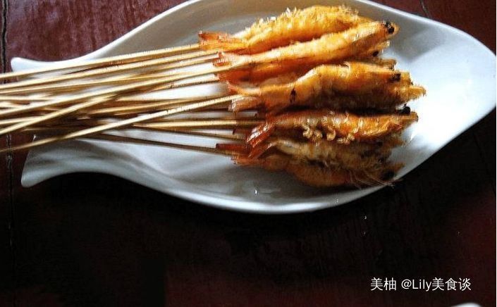 虾别再煮着吃了,我换种做法外酥里嫩,老公一口气干掉一盘,佩服