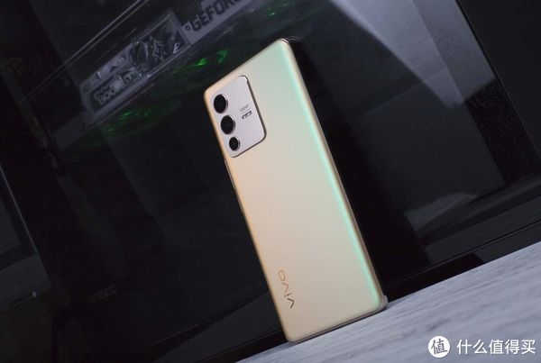 像素|vivo S12 Pro体验，它能在“内卷”中突围而出吗？