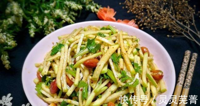 花椒油|秋季不吃这菜太亏了,不到两块钱能炒一大盘,最后汤汁都不剩!