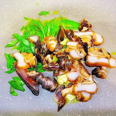 自制|腊肉蒜香儿菜