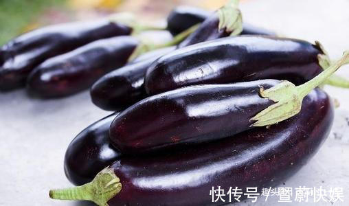 玻璃瓶|腌茄子的季节到了，一次做10斤，开胃又解馋，吃一年也不怕坏