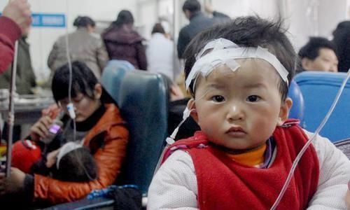 这东西|这东西太危险,半小时'毁了'娃眼睛,可能你家也有,家长别轻视