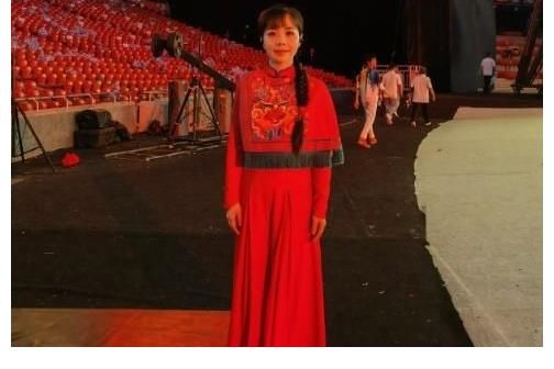 王二妮|曾走红星光大道，为爱回家生儿育女，现在想复出却举步维艰