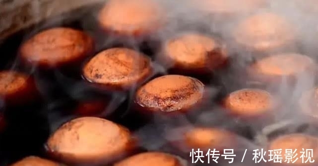 大妈|卖了30年早餐的大妈,教你煮茶叶蛋的配方,香味浓郁入味十足!