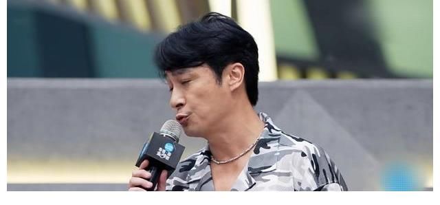 《導(dǎo)演》第一期：韓雪誠(chéng)意滿滿，蔡康永姿態(tài)卑微，吳鎮(zhèn)宇不被認(rèn)同