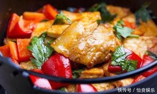 豆腐就得这样做成本不到十块,比肉吃着还香