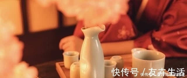 易中天&不会喝酒的人,写了一首关于喝酒的诗,如果你看到了会醉吗?