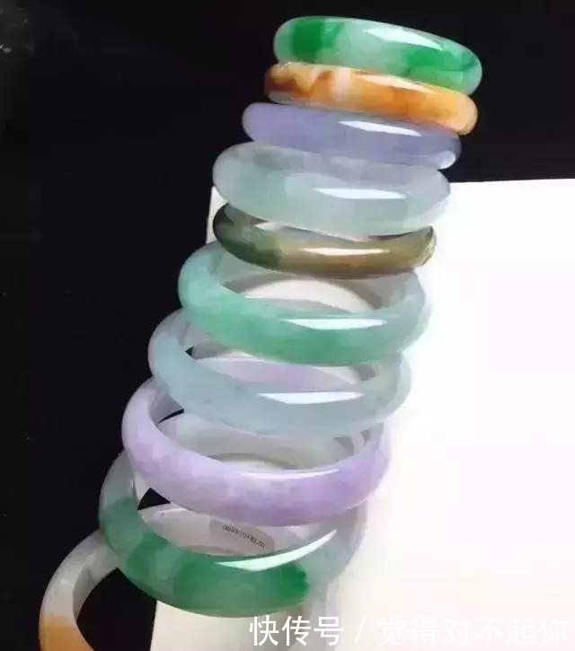 水头|老大爷嫌自己佩戴的翡翠水头不太好,用水一泡后,一看吓了一跳