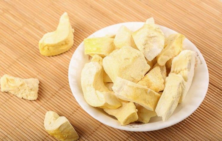 这些水果非要做成果干,西瓜干没法入口,榴莲干已丢失灵魂