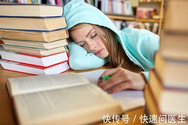 焦虑感|为什么考试前总会出现焦虑感?父母的教育,会影响孩子的成绩吗?