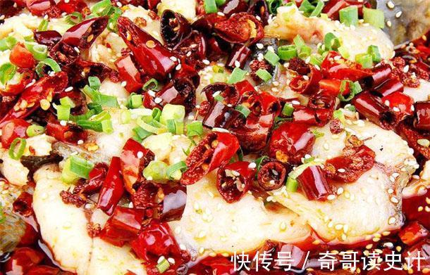 胃口|千载难逢的下雨天孩子疯狂吃肉吃辣胃口好,多吃香辣菜,开胃过瘾