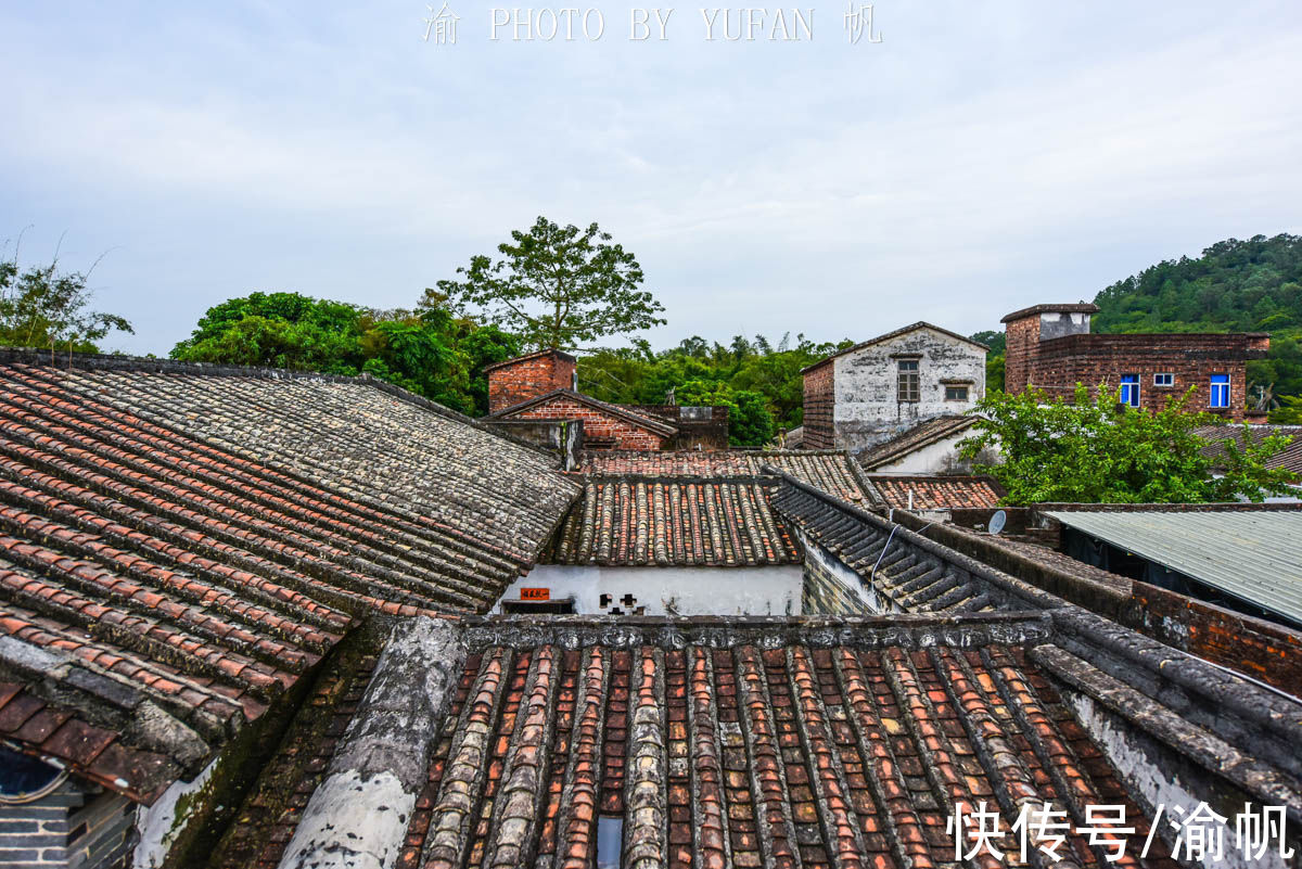 画坛$参观关山月故居，才知他名字的来历，房屋不大却是阳江的文化地标
