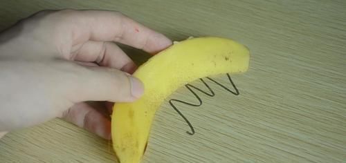 吃剩的香蕉皮“半点”都别扔,用途太厉害了,好多人都不懂,学学