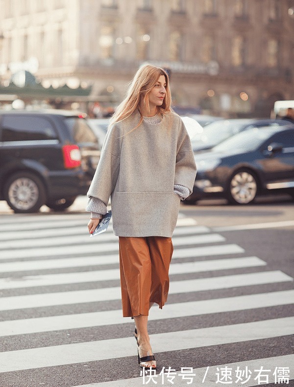 女人过了40岁,少穿“花”衣服,多穿这三个高级色,洋气显白