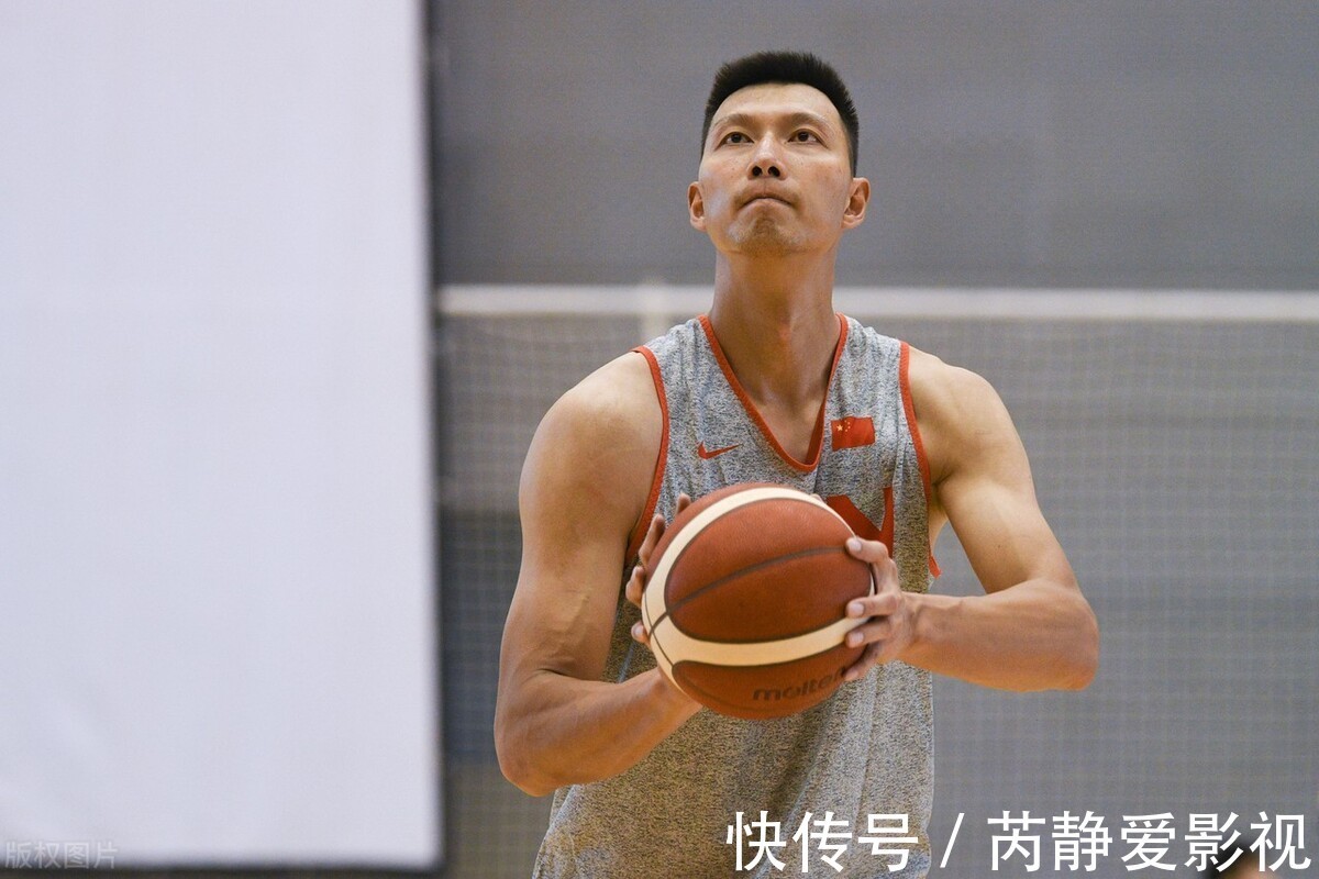 集训|大反转!易建联留队又出意外,杜峰或改变主意,男篮一哥没机会了